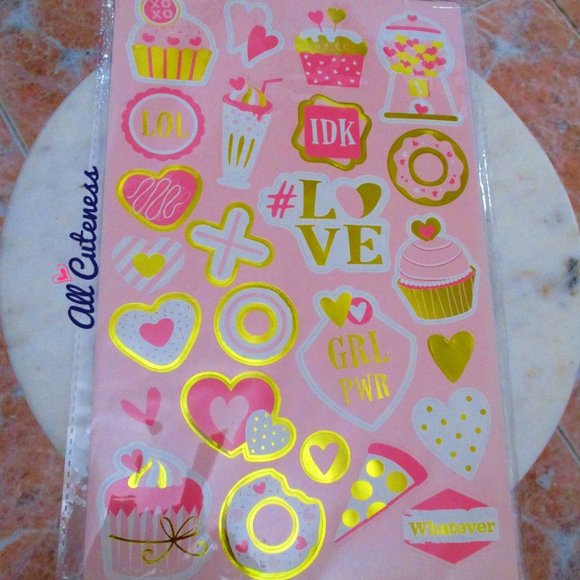 100 Stickers Pack - Picture 1 of 3
